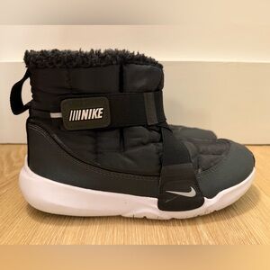 Nike Kids Flex Advance slip-on Snow Boot